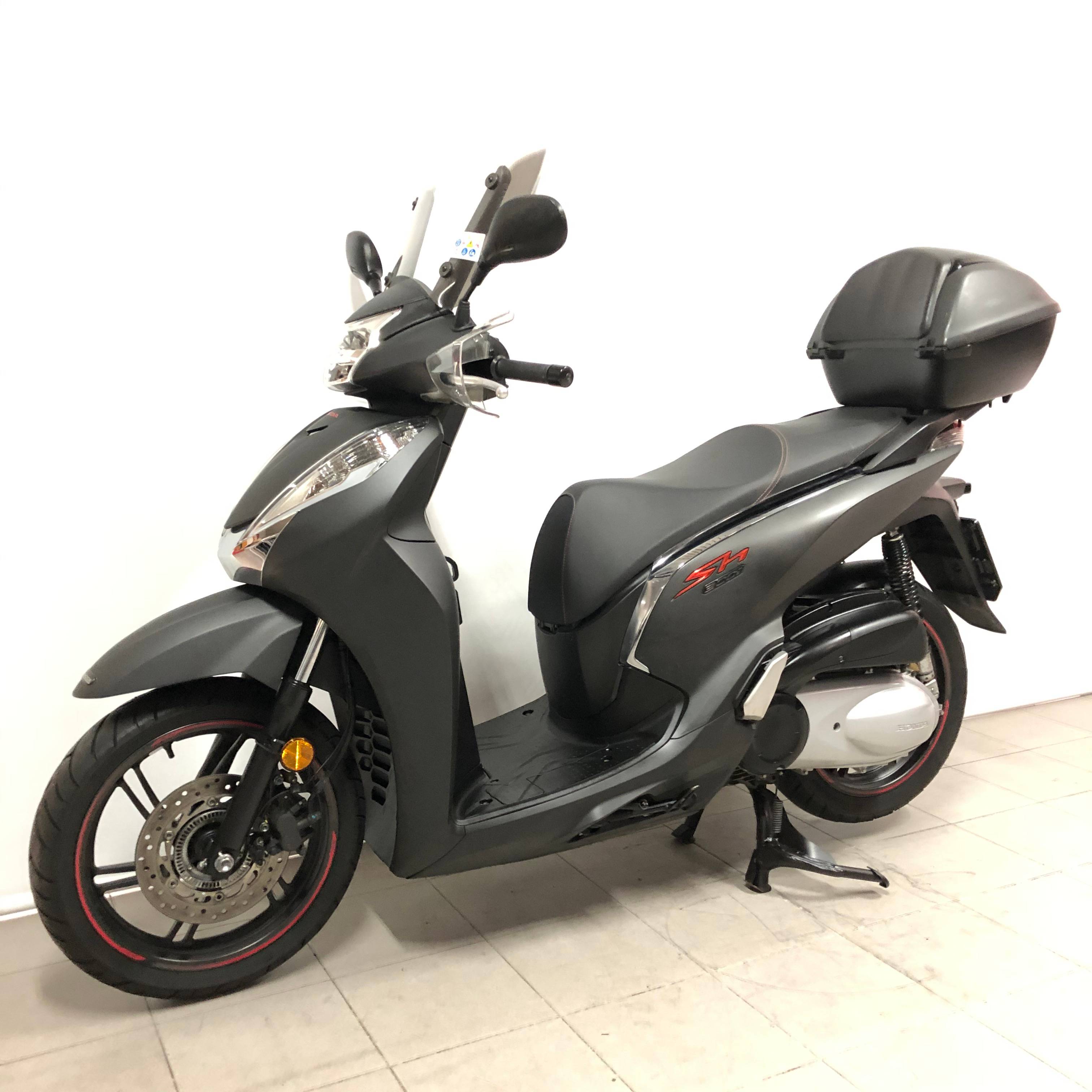 Vendo HONDA SH 300 Usata Shock Honda