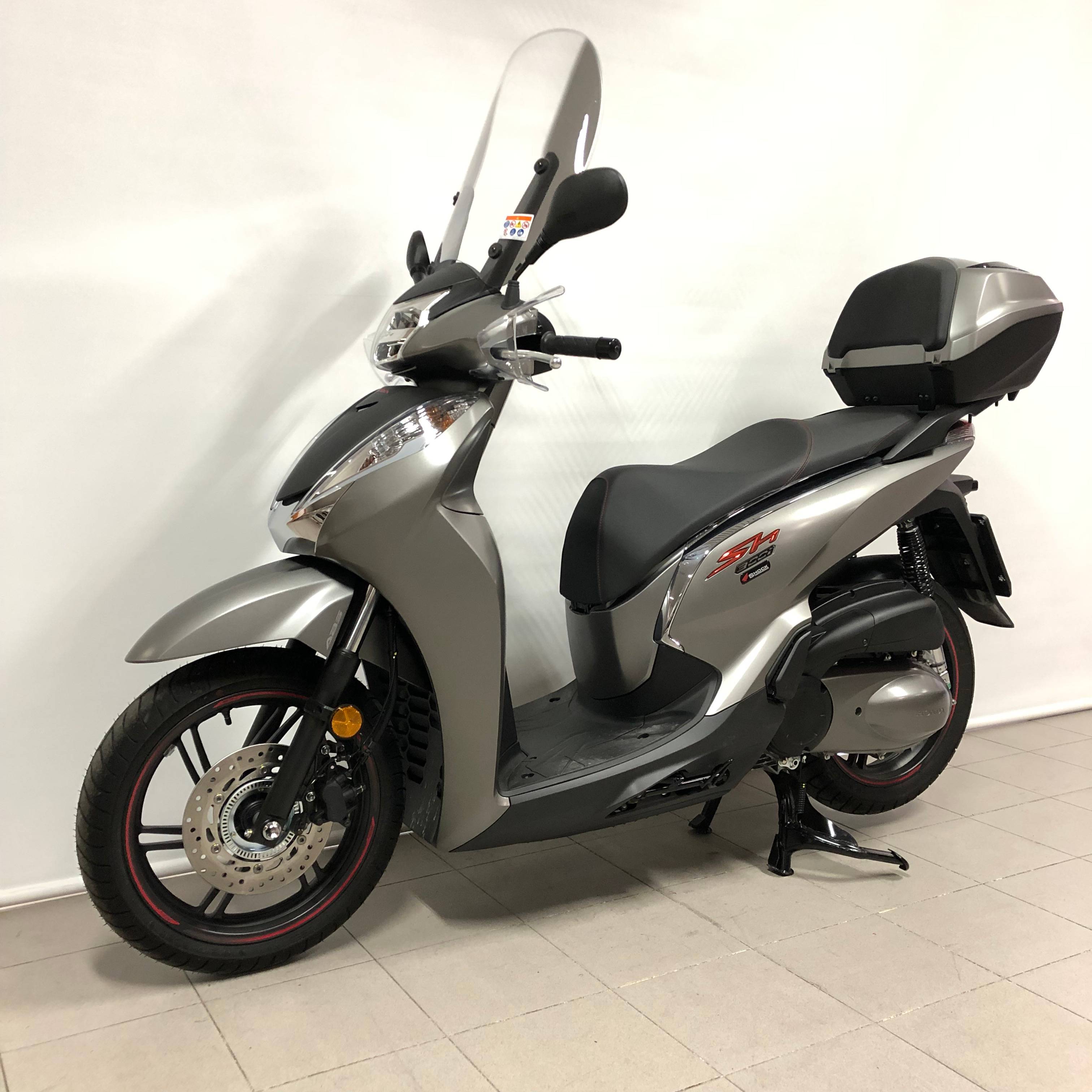 Vendo HONDA SH 300i SPORT Usata Shock Honda
