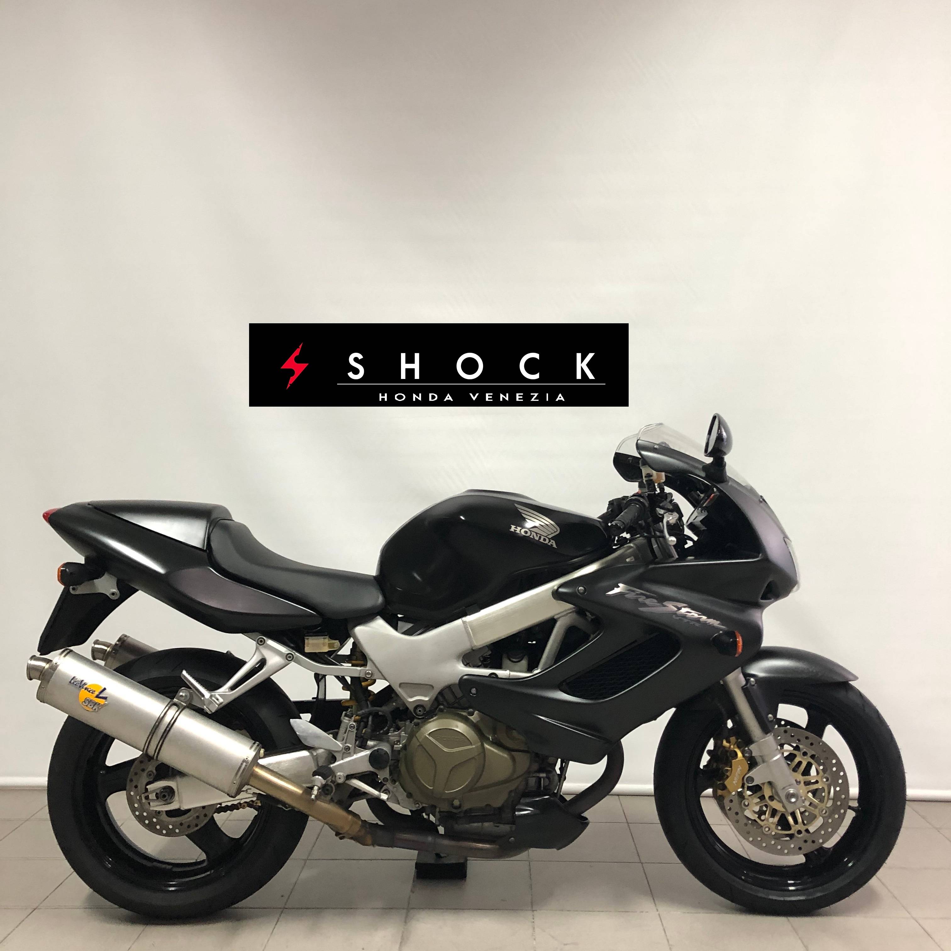 Honda vtr1000f firestorm